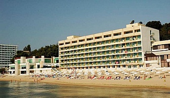 All Inclusive и закрит минерален басейн на морето Майски празници в хотел Марина 4*, к-с Слънчев ден