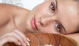 Диамантено микродермабразио и лечебен масаж на лице в студио Долче Вита за 18.90лв