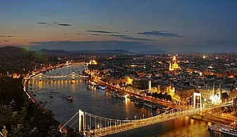 Екскурзия до Будапеща и Виена! Автобусен транспорт, 2 нощувки със закуски в хотел  3*   + бонус ВЕЧЕРЯ на ТОП цена!