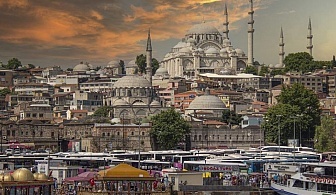  Фестивал на лалето в Истанбул! Транспорт + 3 нощувки със закуски в хотел 2*/3* на човек + посещение на парка на лалетата Емирган от ТА Надрумтур 