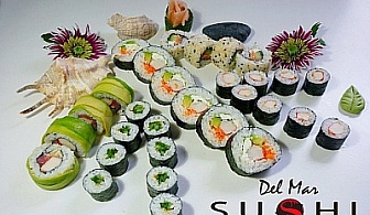 ИСТИНСКО СУШИ от SUSHI DEL MAR! Деликатесни SUSHI Сетове от 30, 40, 46 или 66 рулца на цени от 9.90 лв.