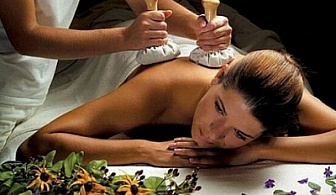 Изберете масажът, за който тялото Ви ще крещи! Заредете се! Арома масаж на цяло тяло  с топли 100% натурални етерични масла само за 19 лв., вместо за 40 лв. от Virago Beauty & Spa
