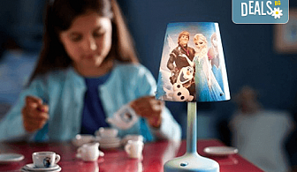 Изненадайте своя малчуган с преносима LED лампа на Philips с обичаните герои от анимацията на Disney Frozen!