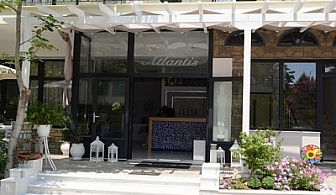 Лятна почивка в Гърция: 3, 5 или 7 нощувки + закуски в хотел Atlantis за 118 лв