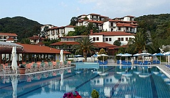 ЛЯТО 2013 В ХАЛКИДИКИ, ARISTOTELES HOLIDAY 4*: 5 нощувки със закуски и ВЕЧЕРИ или ALL INCLUSIVE на цена от 185 лв. на ЧОВЕК + Дете до 12 г. - безплатно