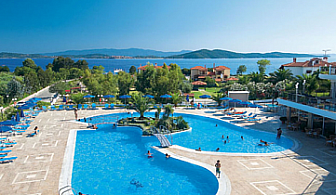 На море през ЮНИ! 5 нощувки със закуски и вечери в Alexandros Palace Hotel & Suites 5*, Гърция.