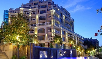  Нощувка за четирима в луксозноп обзаведен панорамен апартамент Ла Мер, гр. Варна 