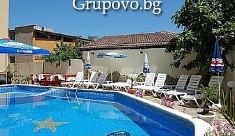 Нощувка, закускa, вечеря + басейн през Юли и Август в хотел Пловдив, Приморско