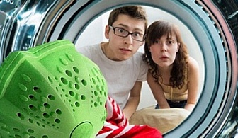 Отново е Уикенд и всички дрехи са за пране! Вземете новото Екологично изобретение-Топка за пране-Clean Ballz само за 4.90 лв