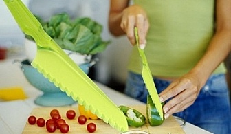 Пластмасов нож за салата