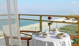 На плаж край Солун: почивка 3, 5 или 7 нощувки + закуски + вечери в 4* хотел Santa само за 135 лв