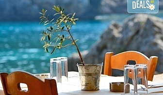 Почивка през септември или октомври на красивия остров Корфу в Гърция! 4 нощувки със закуски и вечери и транспорт!