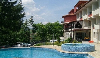 Почивка в Троянския Балкан! Нощувка, закуска и вечеря  + басейн за 39 лв. в Парк хотел Троян