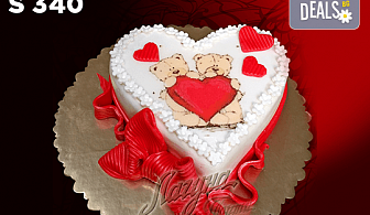 Подарете уникална бутикова торта „Романтично сърце” на любимия човек! Изберете цвят и вкус по желание! Предплатете сега 1лв!