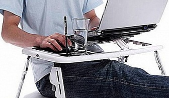 Преносима и сгъваема маса за лаптоп Е-table с 2 броя вентилатори само за 22.90 лв. от Grabko.bg