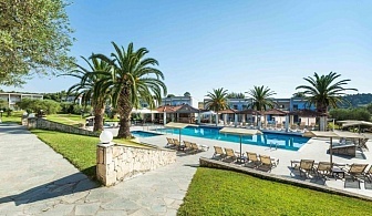  Ранни записвания в хотел Iris***, Сивири, Гърция! 3+ нощувки на човек със закуски и вечери или на база All Inclusive + басейн 