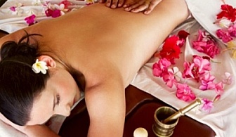 Релаксиращ масаж с топли натурални масла за здрав дух в здраво тяло само за 19.90 лв. вместо 46 лв. с 57% отстъпка от Senses Massage &amp; Recreation!