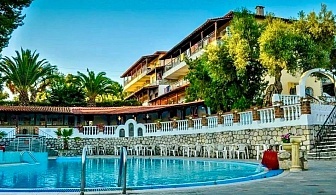  Само за 70 лв при мин. 3 нощувки със закуски и вечери + басейн в Kassandra Bay Hotel, Криопиги, Гърция! 