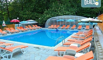 СПА релакс през лятото в хотел Прим 3*, Сандански! 3, 4, или 5 нощувки със закуска, обяд и вечеря, басейн с минерална вода, сауна, парна баня, безплатно за деца до 3.99 г.