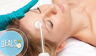 Терапия за лице с козметика MATIS + 10 мин. мануален масаж, Relax Beauty