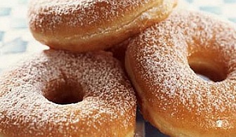 Уред за вкусни домашни понички - сладки неустоими донъти - вече можеш да си ги приготвяш у дома лесно и бързо с Donut Maker! 