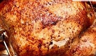 ВАРНА: Голямо печено пиле на грил /0.950 кг/ + 2 порции пържени картофки /2х100 гр/ + чеснов сос /60 гр/ - за 8.90 лв. от ГРИЛ И СКАРА КОКО! 