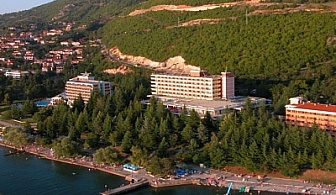 Великден на Охридското езеро: 2, 3 или 4 нощувки на база закуска или закуска и вечеря в хотел Metropol 4* само 139 лв