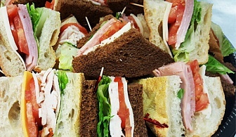  Вкусен обяд в офисa! Салата, сандвич и десерт по избор само за 5.90 лв. от HD Кетъринг 