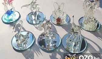 Зарадвайте малки и големи! Стъклени кристални фигурки във формата на делфин, слон, птички и лебед САМО за 5 лв., вместо за 24 лв.!